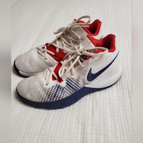 Nike Kyrie Irving Flytrap USA Basketball Shoes Men’s Size 7 Athletic Classic - Picture 10 of 15